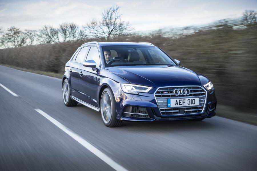  Audi S3 Sportback (8V) 2016 года  (UK) (фото 5 из 6)